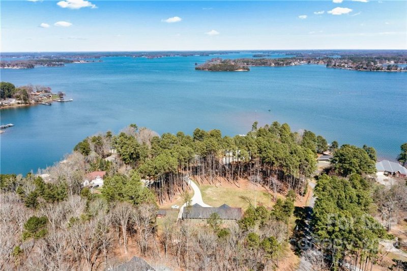 Property image 3 at 8282 Luckey Point Road, Denver, NC 28037