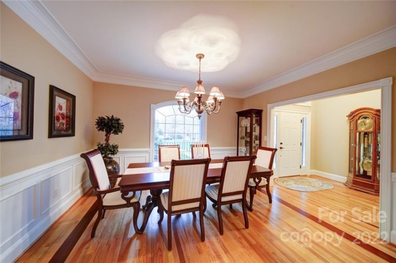 Property image 3 at 4810 Mountain Point Lane, Charlotte, NC 28216