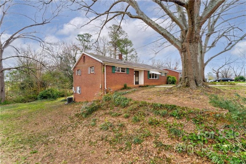 Property image 3 at 411 Franklin Avenue, Shelby, NC 28150
