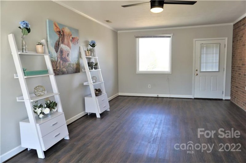 Property image 4 at 2821 24th Avenue, Hickory, NC 28601