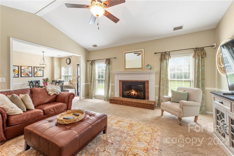 Property image 2 at 1216 Gifford Drive, Matthews, NC 28105