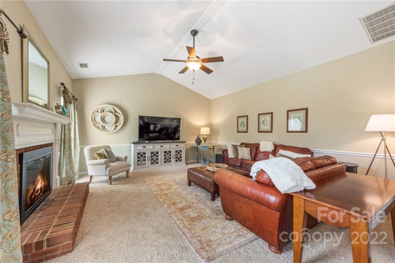 Property image 3 at 1216 Gifford Drive, Matthews, NC 28105