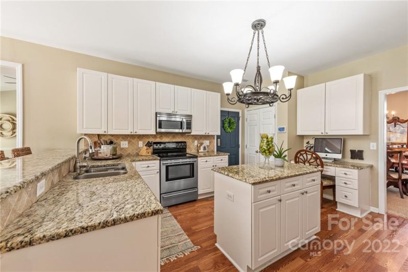 Property image 4 at 1216 Gifford Drive, Matthews, NC 28105