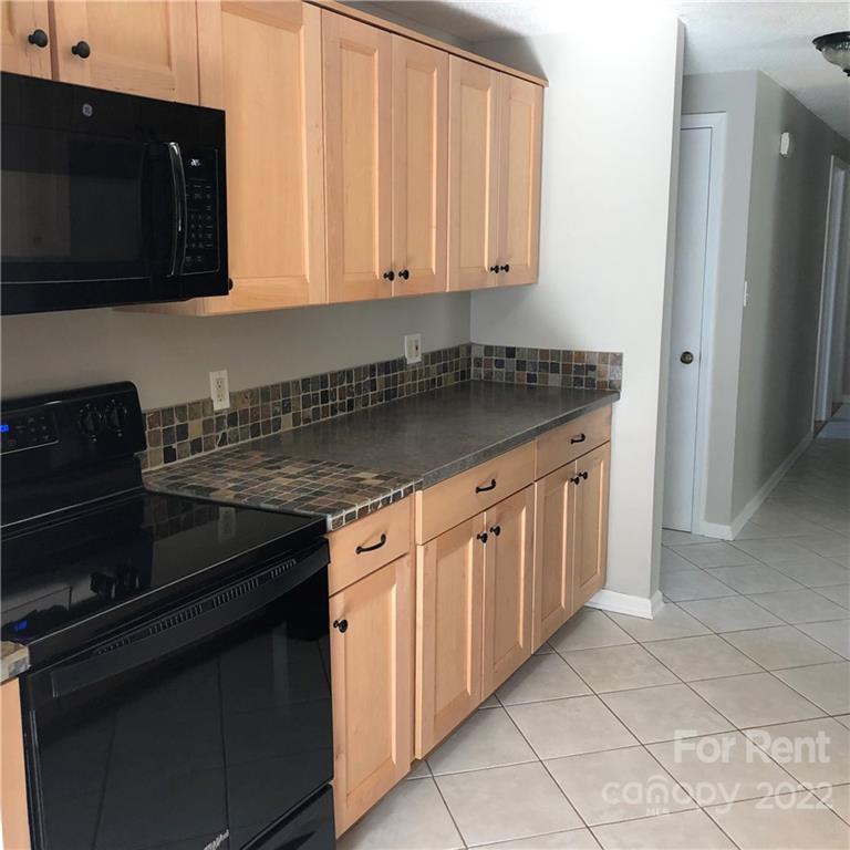 Property image 3 at 532 Vista Grande Circle, Charlotte, NC 28226