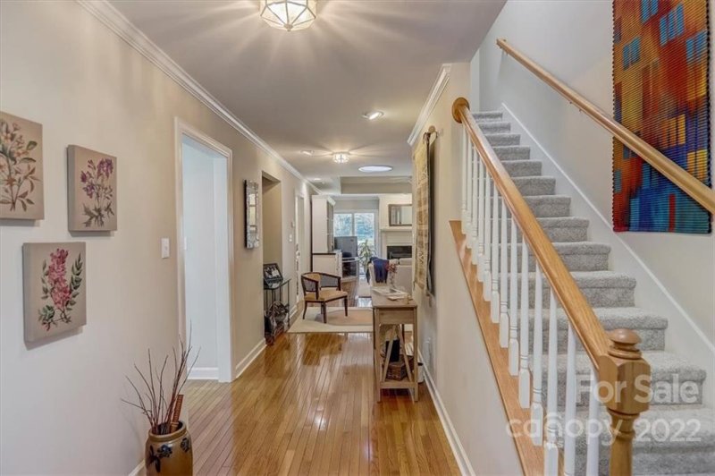 Property image 3 at 25 Creekside Way, Asheville, NC 28804