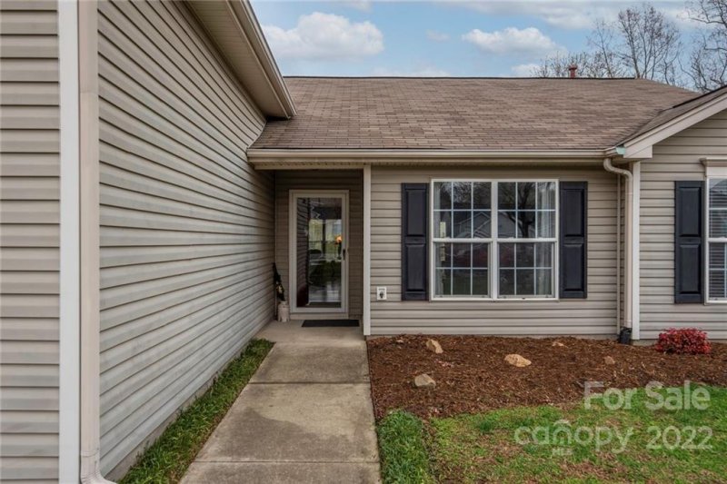 Property image 3 at 9116 Arbor Creek Drive, Charlotte, NC 28269