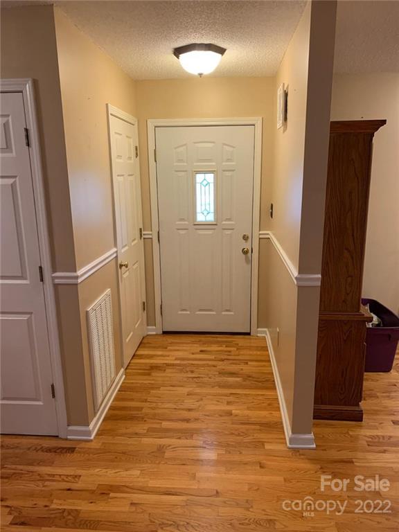 Property image 5 at 1425 Farmington Hills Drive, Conover, NC 28613