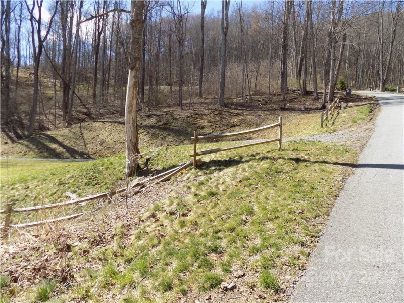 Property image 3 at 73 Loafer Lane, Waynesville, NC 28785