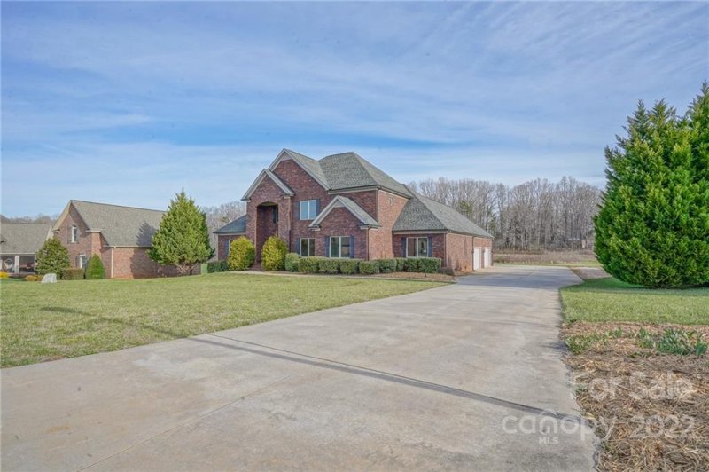 Property image 2 at 1043 Hastings Court, China Grove, NC 28023