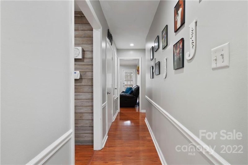 Property image 3 at 6412 Old Meadow Road, Charlotte, NC 28227