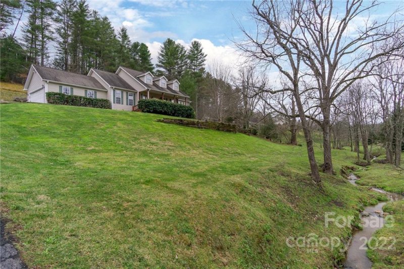 Property image 3 at 632 Brook Knoll Circle, Weaverville, NC 28787