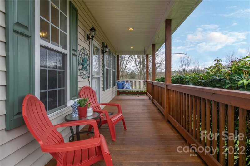 Property image 4 at 632 Brook Knoll Circle, Weaverville, NC 28787