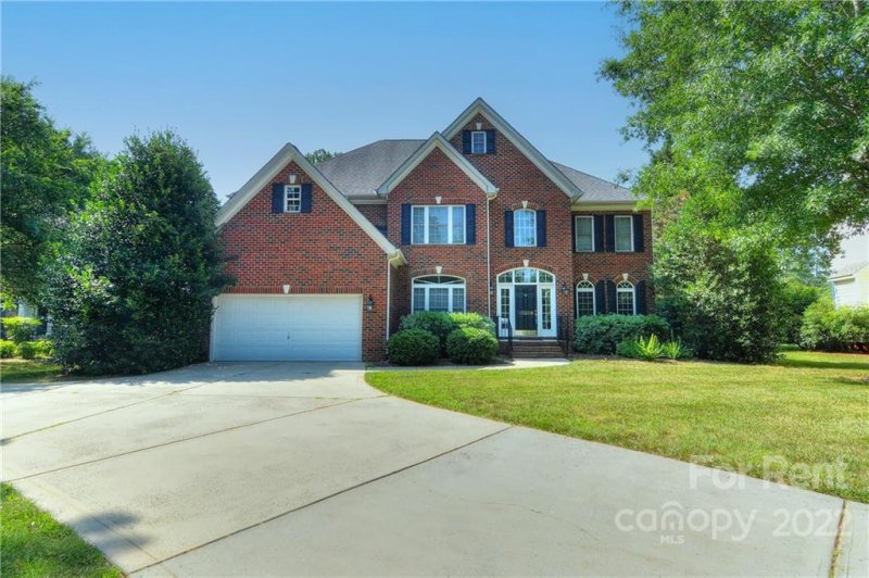 Property image 2 at 10306 Gunnison Lane, Charlotte, NC 28277
