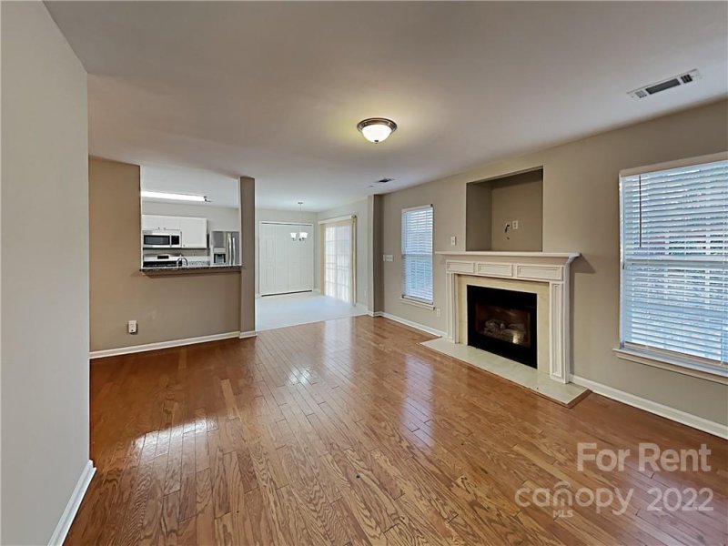 Property image 2 at 3810 Brookchase Lane, Charlotte, NC 28205