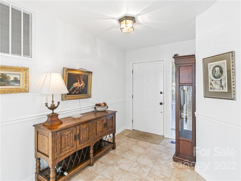 Property image 3 at 116 Deerlake Drive, Asheville, NC 28803