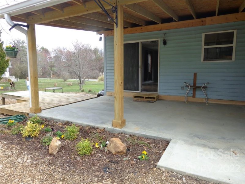 Property image 4 at 2 Gun Flint Trail, Fletcher, NC 28732