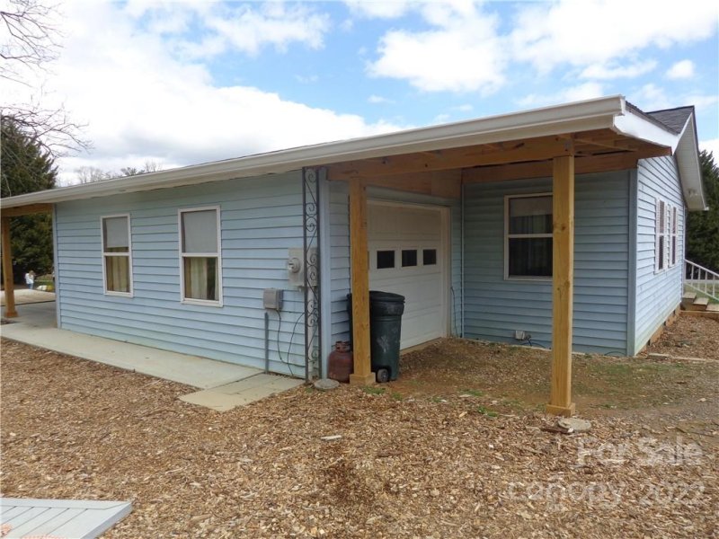 Property image 5 at 2 Gun Flint Trail, Fletcher, NC 28732