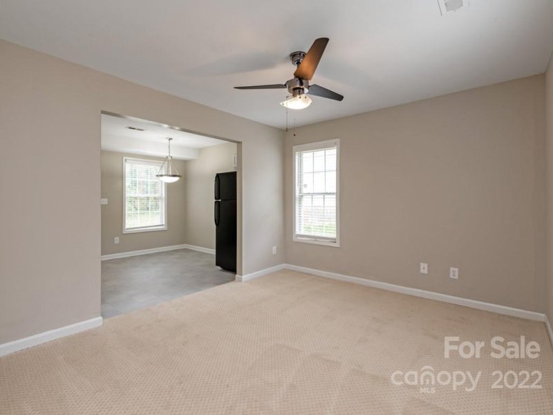 Property image 4 at 3021 Seymour Drive, Charlotte, NC 28208