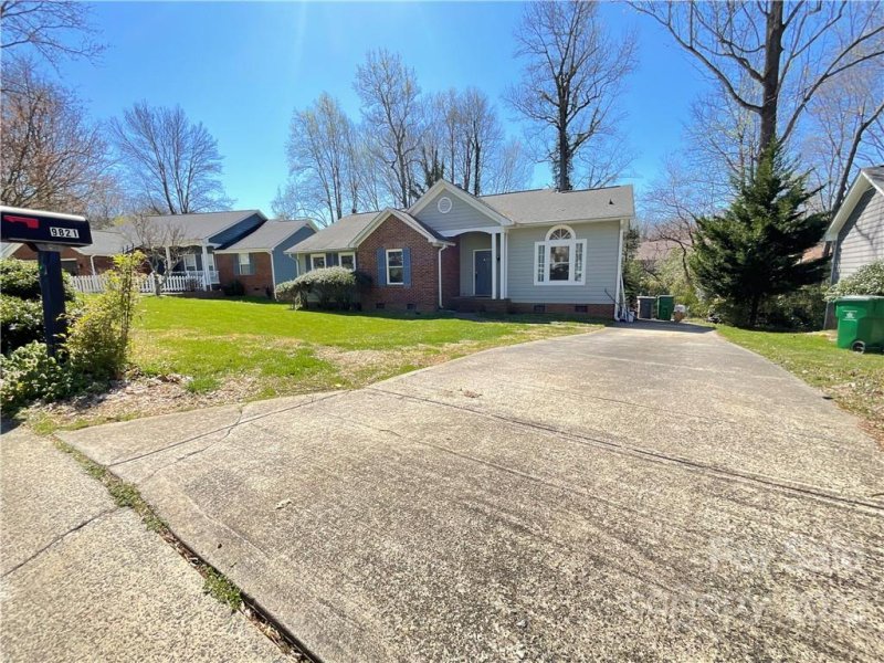 Property image 2 at 9821 Bella Marche Drive, Charlotte, NC 28227