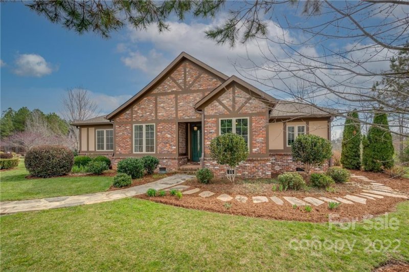 Property image 2 at 28 Hollymoorside Drive, Columbus, NC 28722