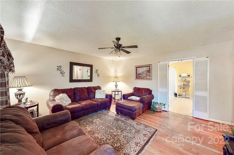 Property image 3 at 615 Tompkins Court, Gastonia, NC 28054