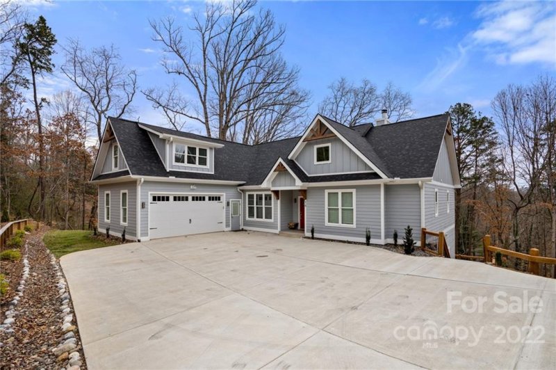 Property image 3 at 16 Heather Drive, Candler, NC 28715