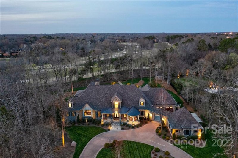 Property image 5 at 4419 Parview Drive, Charlotte, NC 28226