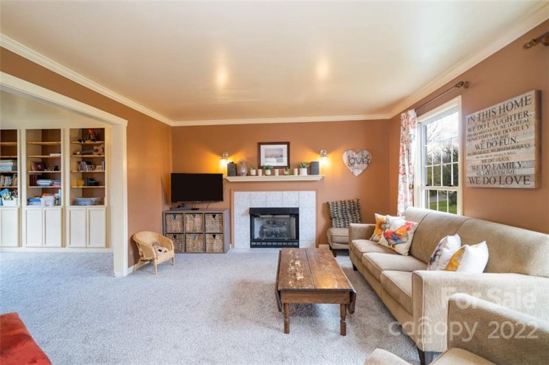 Property image 4 at 23 Pleasant Run, Asheville, NC 28806