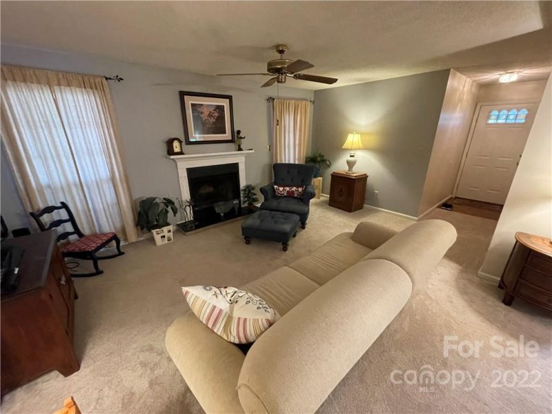 Property image 3 at 5827 Green Forest Drive, Charlotte, NC 28212