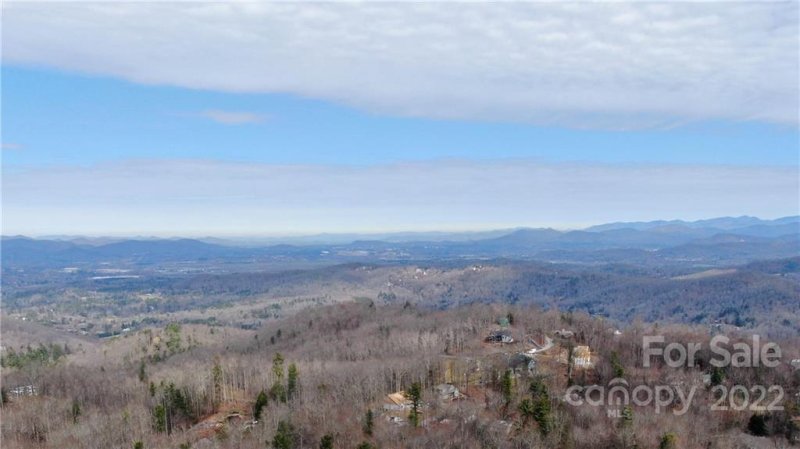 Property image 5 at 300 Roberts Drive, Hendersonville, NC 28739