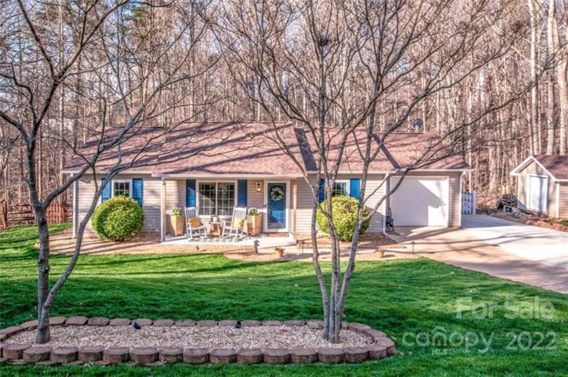 Property image 2 at 158 Creek View Road, Mooresville, NC 28117