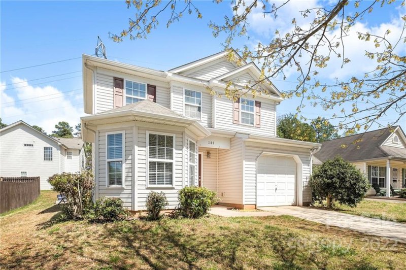 Property image 3 at 140 Winding Canyon Drive, Charlotte, NC 28214