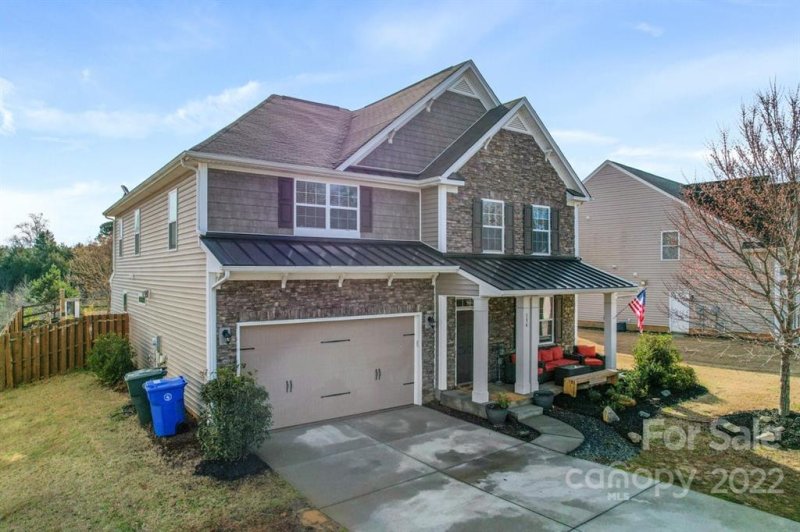 Property image 2 at 154 Wellshire Street, Mooresville, NC 28115