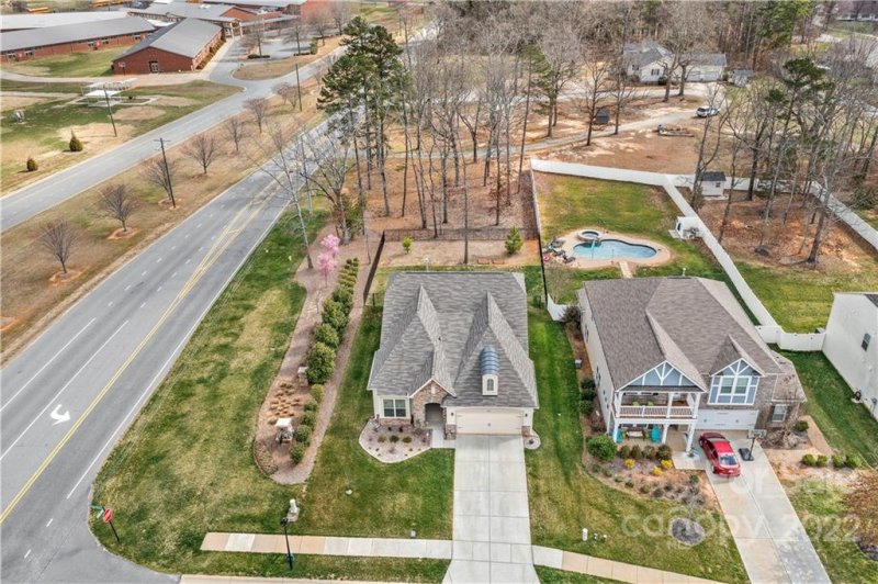 Property image 2 at 105 Avalon Reserve Drive, Mooresville, NC 28115