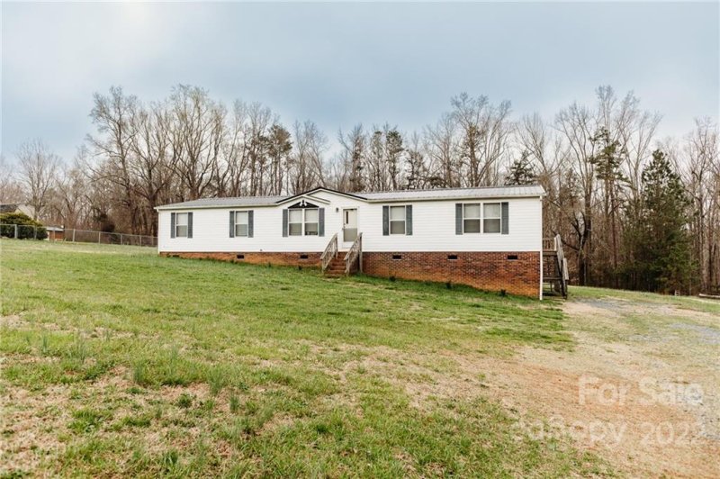 Property image 2 at 14420 Wayfield Lane, Stanfield, NC 28163