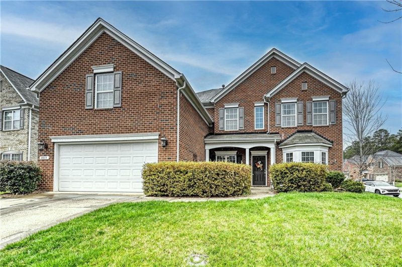 8513 Fairgreen Avenue