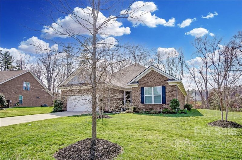 Property image 2 at 8751 Mullis Forest Court, Mint Hill, NC 28227