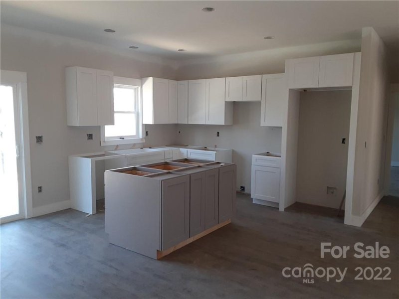 Property image 4 at 1714 Brentwood Court, Newton, NC 28658