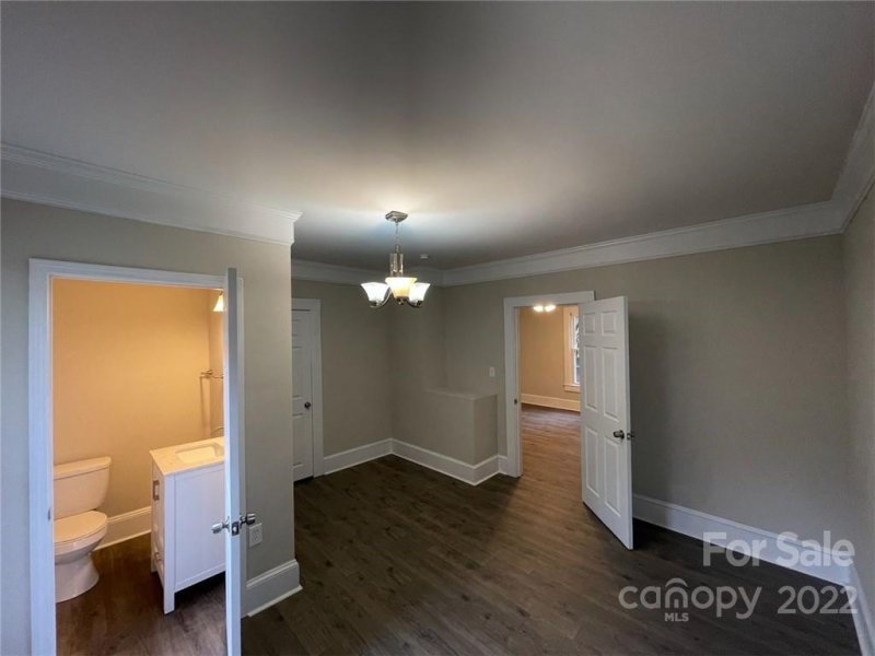 Property image 5 at 1512 E 35th Street, Charlotte, NC 28205