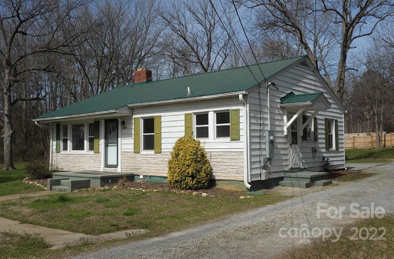 Property image 2 at 1308 Hillsboro Street, Salisbury, NC 28144