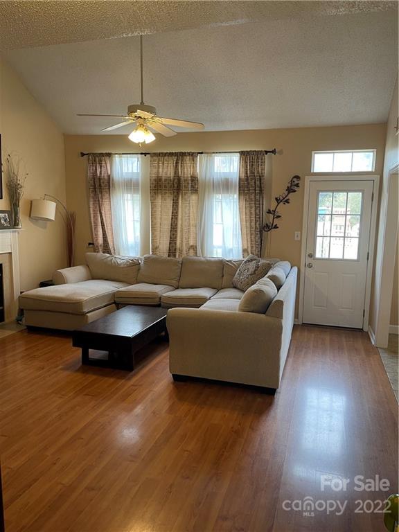 Property image 5 at 13213 Lampmeade Lane, Charlotte, NC 28273