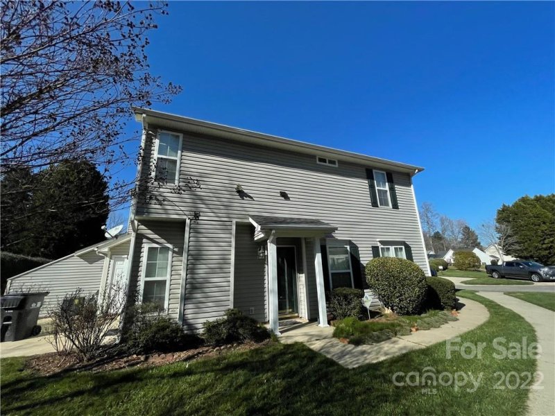 Property image 5 at 8840 Treyburn Drive, Charlotte, NC 28216