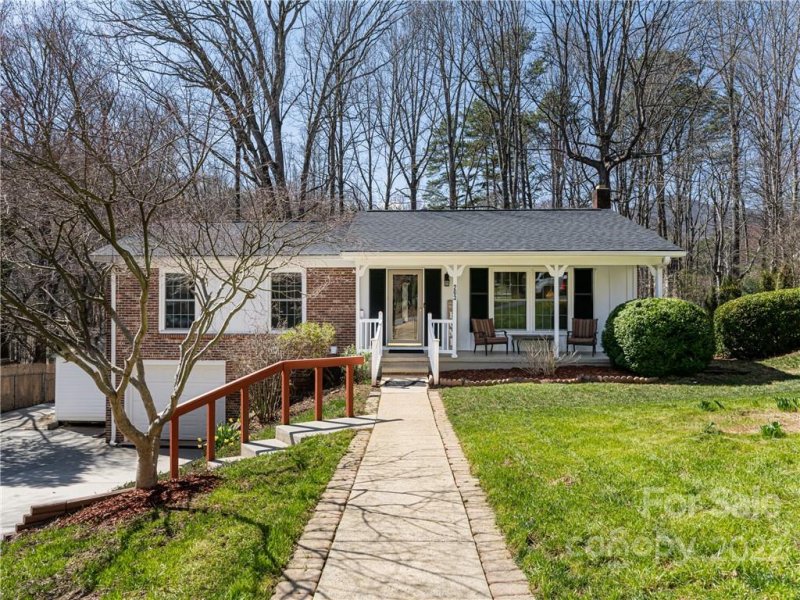 Property image 2 at 263 Foxcroft Drive, Asheville, NC 28806