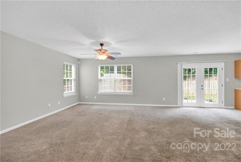 Property image 4 at 10626 Pickerel Lane, Charlotte, NC 28213