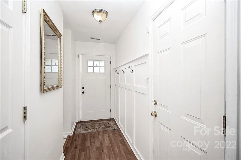 Property image 4 at 8748 Brookstead Meadow Court, Charlotte, NC 28215