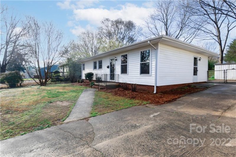 Property image 5 at 1511 Poston Circle, Gastonia, NC 28054