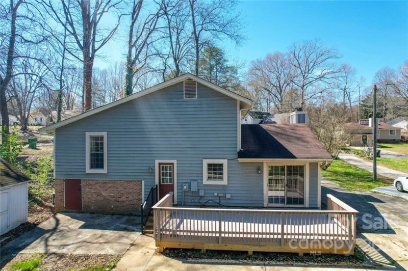 Property image 2 at 8437 Barncliff Road, Charlotte, NC 28227