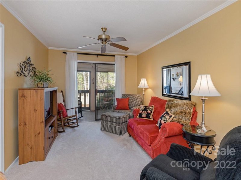 Property image 4 at 33 Lake Drive, Laurel Park, NC 28739