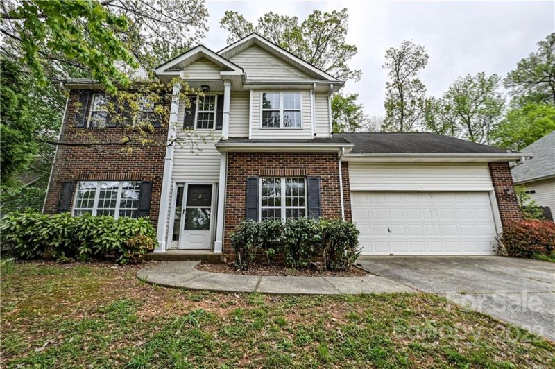 912 Jordans Pond Lane