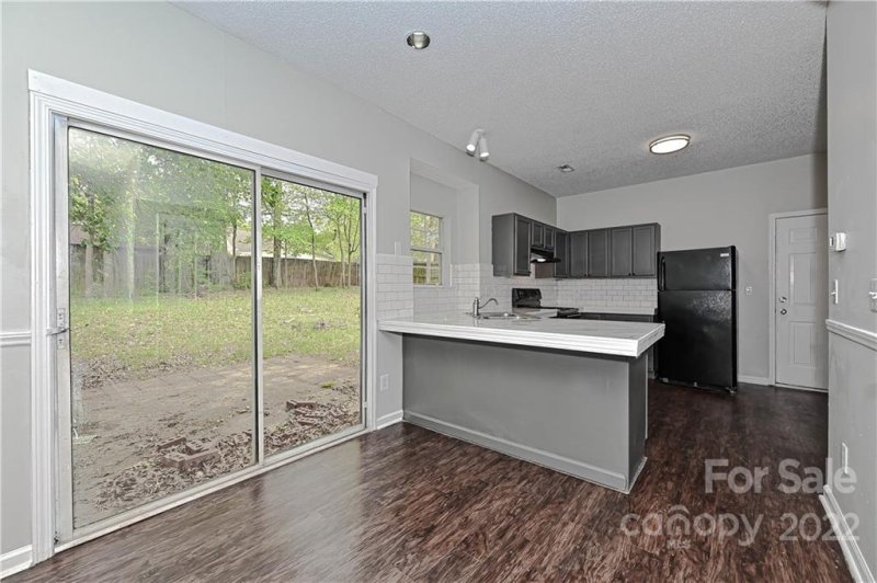 Property image 5 at 912 Jordans Pond Lane, Charlotte, NC 28214